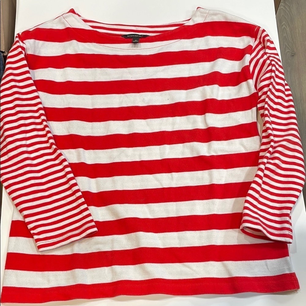 Banana Republic Red and White 3/4 Sleeve Boxy T-Shirt